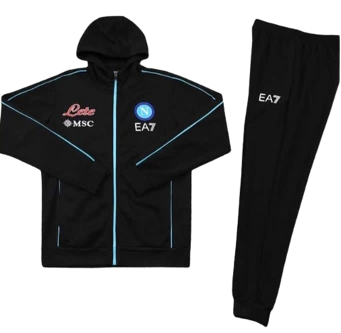 KIT GIACCA A ZIP CON CAPPUCCIO + TUTA NAPOLI X EA7 NERO 2021/22